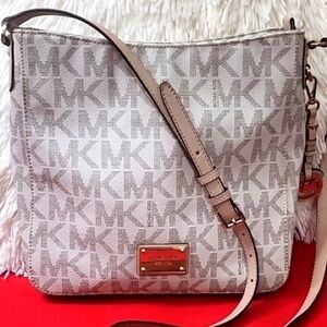 Michael Kors Cream Shoulder Bag